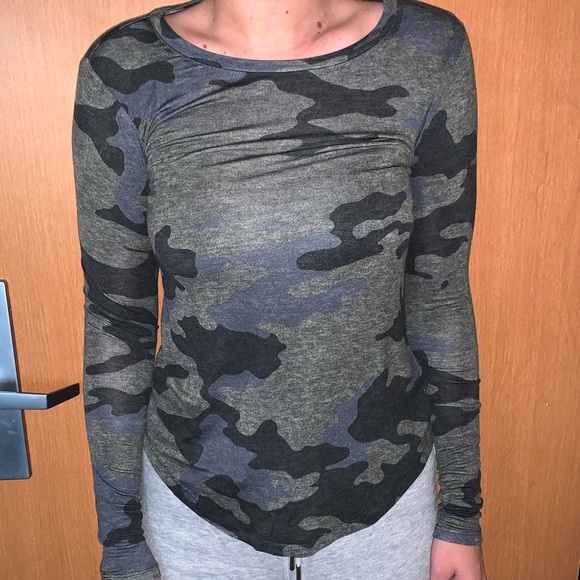 Long sleeve - Picture 2 of 2